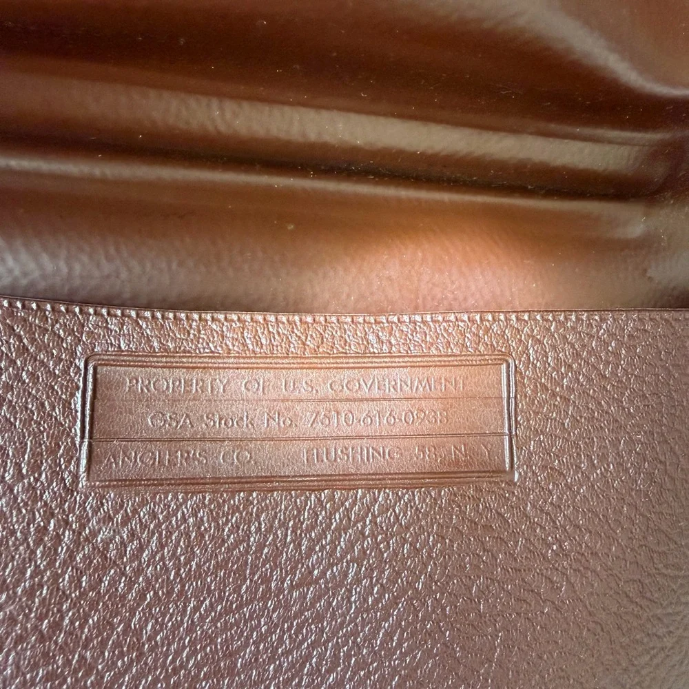 Property of the US Government briefcase angler’s co Case Flushing, 58 NY